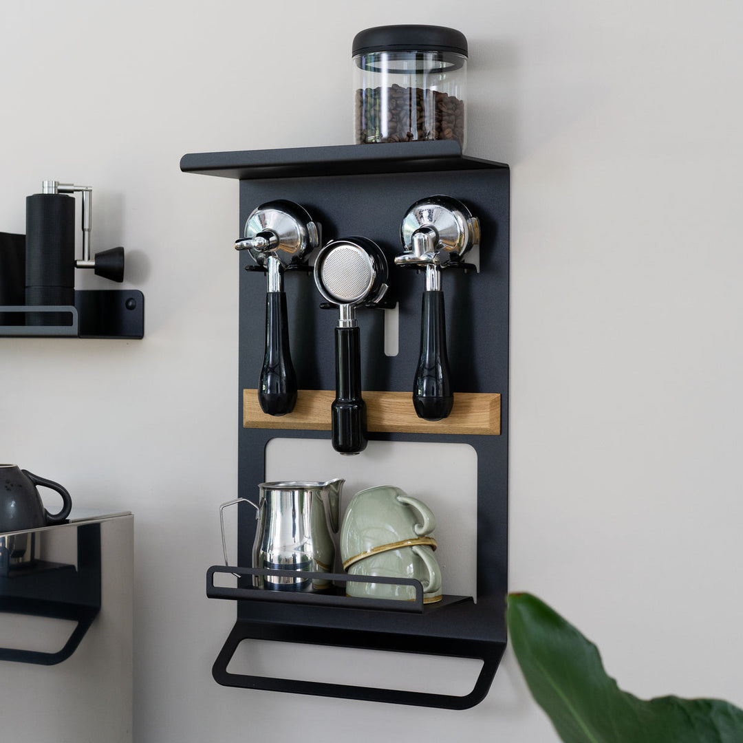FLATE® Barista Regale: Stilvolle Ordnung für deine Kaffeestation – erhältlich im Coffee Coaching Club (Online, Zürich & Bern)
