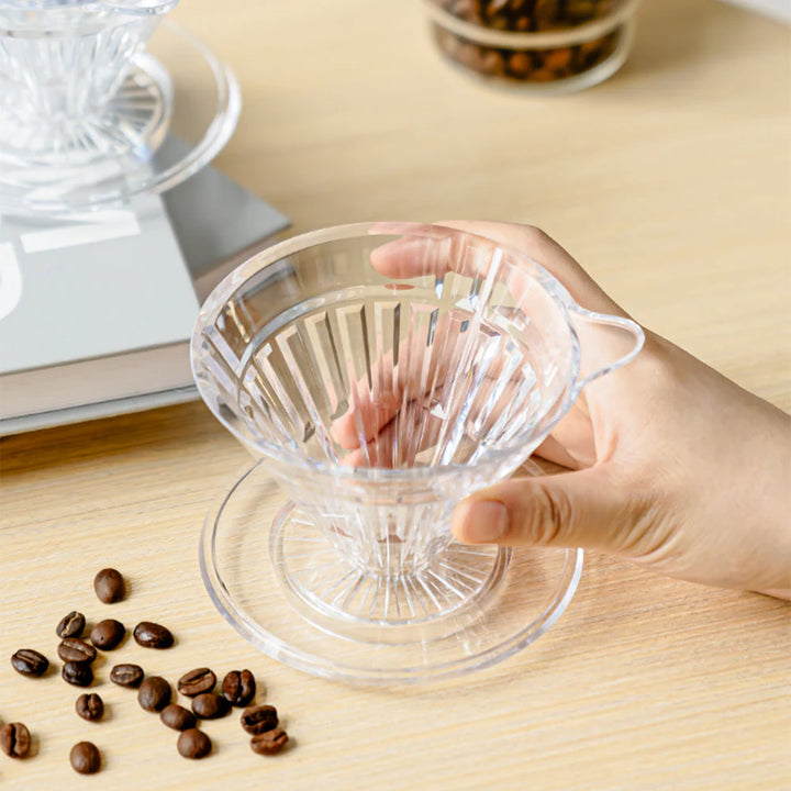 TIMEMORE Crystal Eye Turbo Dripper 01 PCTG isolated, side view – Coffee Coaching Club