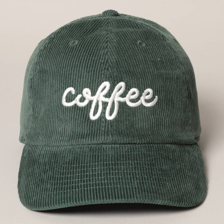 Casquette en velours côtelé vert foncé avec broderie blanche « coffee », vue de face