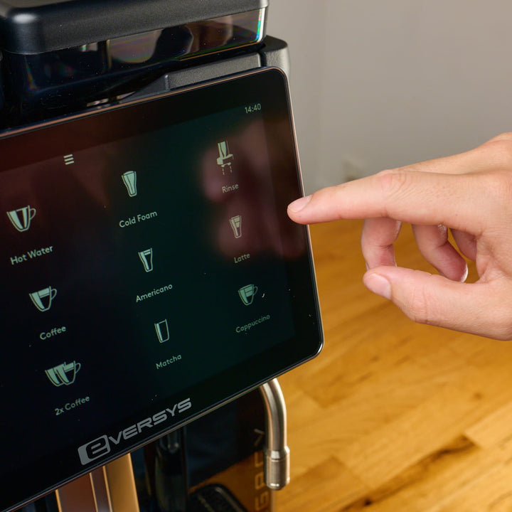 Eversys Legacy+ im Serviceeinsatz - offizielles Lifestylebild - Preis auf Anfrage