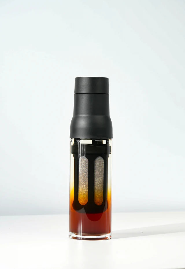 Varia STEEP cold brew bottle, closed basket – Coffee Coaching Club 2
