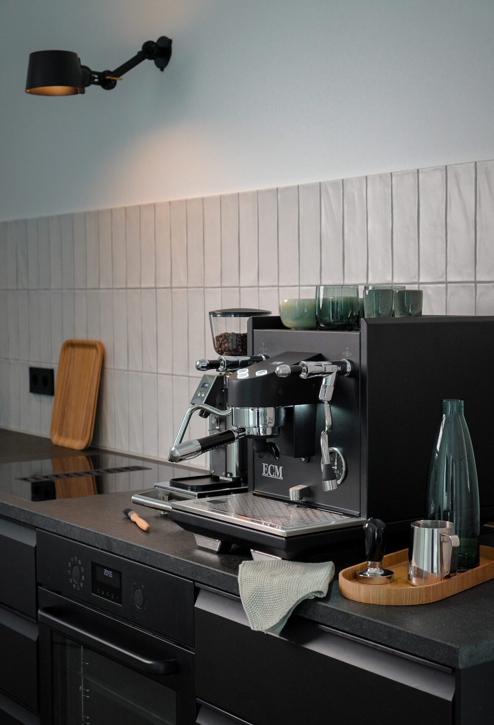 ECM Estetika Dualboiler Exclusive Line Negro Mate – Vista frontal – Coffee Coaching Club 1