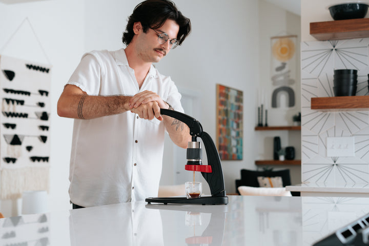Flair Classic avec manomètre et tamper en acier inoxydable – Coffee Coaching Club 2