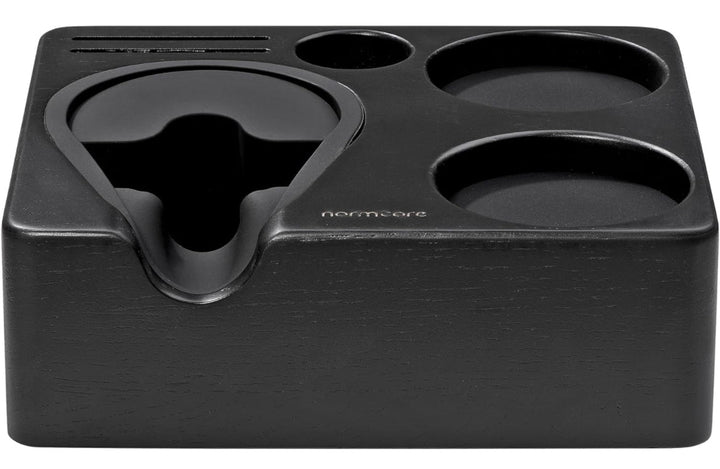 Normcore Tampingstation Massivholz Schwarze Eiche Hauptbild Coffee Coaching Club