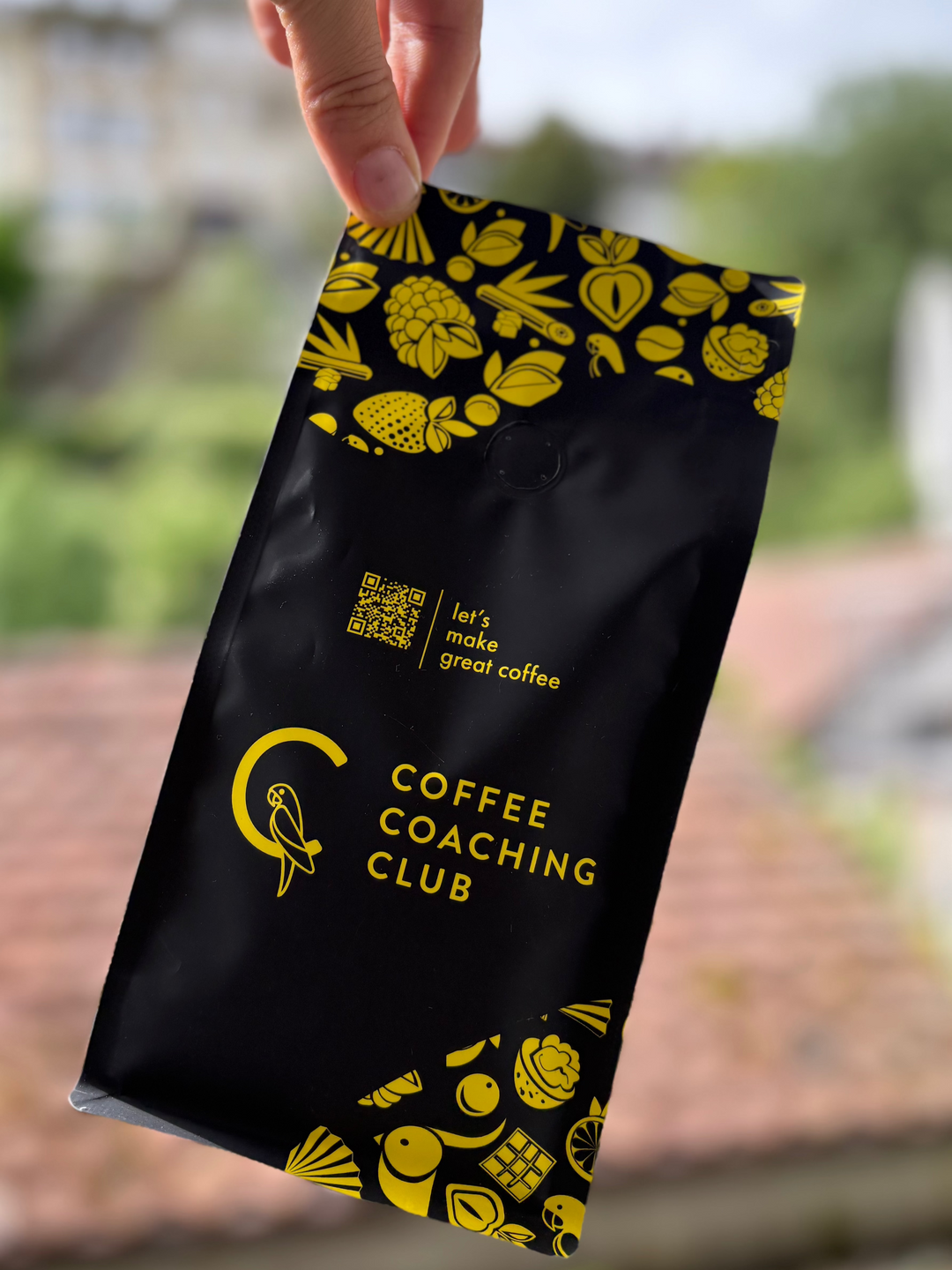 Jungle Flower coffee beans from Peru – black bag – Coffee Coaching Club