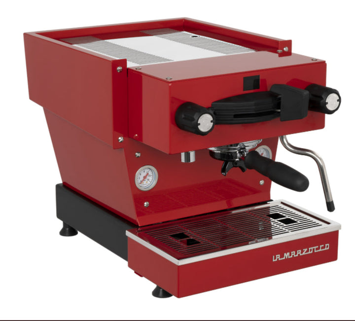 La Marzocco Linea Mini R in Rosso – Vista Laterale – Coffee Coaching Club 7