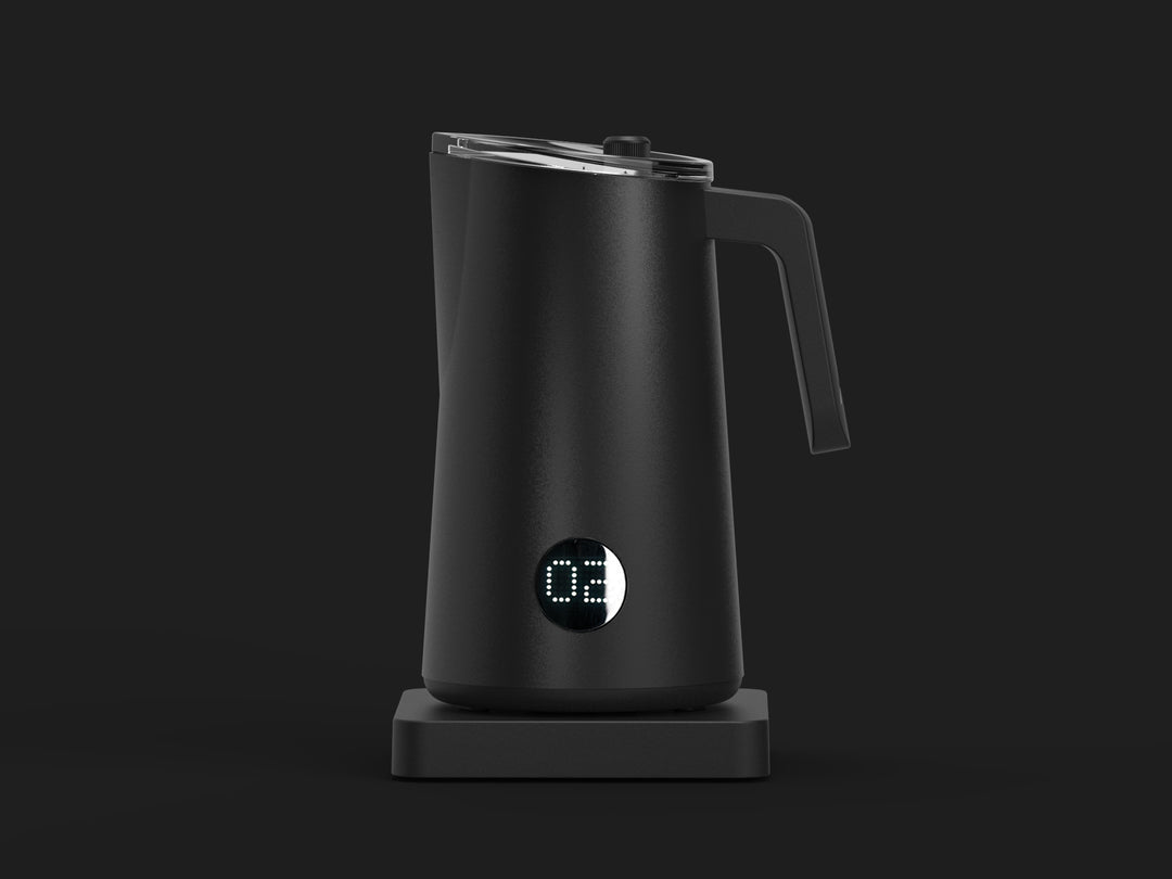 Subminimal Nanofoamer Pro GEN2 – Scatto Hero sfondo scuro – Coffee Coaching Club
