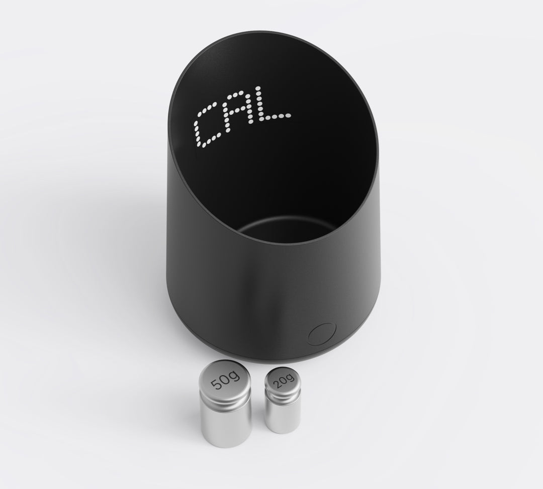 Subminimal Subscale dosing cup with built-in scale - Coffee Coaching Club