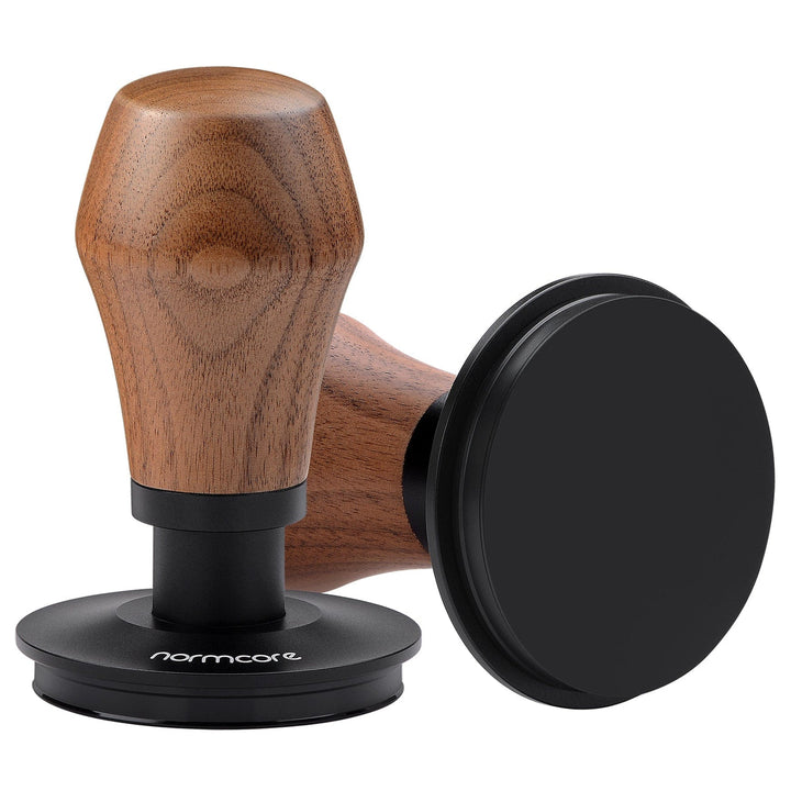 Normcore Tamper Titan PVD Nussbaum mit Holzgriff – Coffee Coaching Club 1