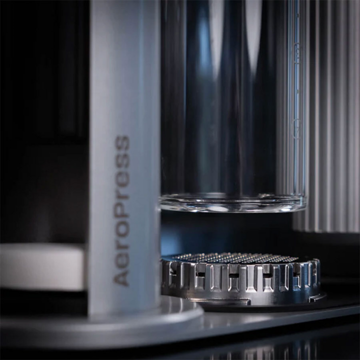 AeroPress Edelstahl-Organizer – Hochwertige Aufbewahrung für deine Kaffeestation - Coffee Coaching Club GmbH