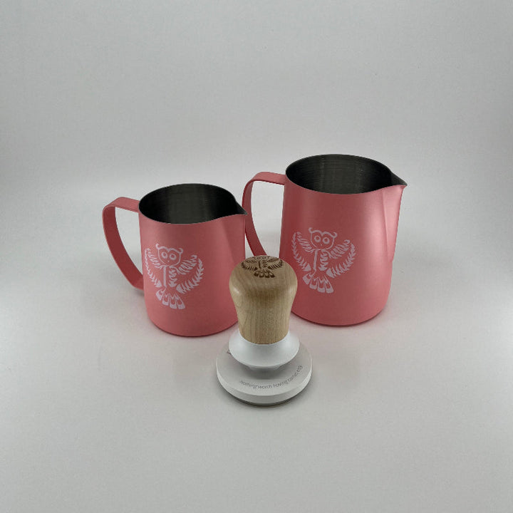 Dario Pieber Pro Bundle 2 pitcher and tamper - Coffee Coaching Club GmbH