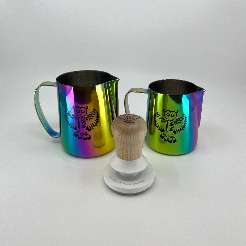Dario Pieber Pro Bundle 2 pitcher and tamper - Coffee Coaching Club GmbH