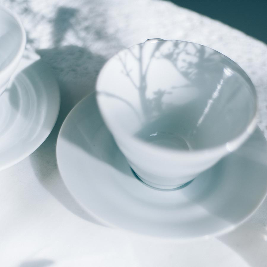 Tazza in ceramica e piattino Hario con design V60 150ml - Bianco - Coffee Coaching Club