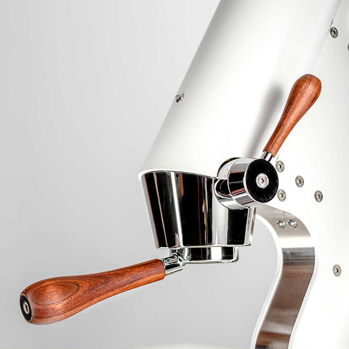 Manument la machine à espresso à levier professionnelle ultime – blanc – Coffee Coaching Club