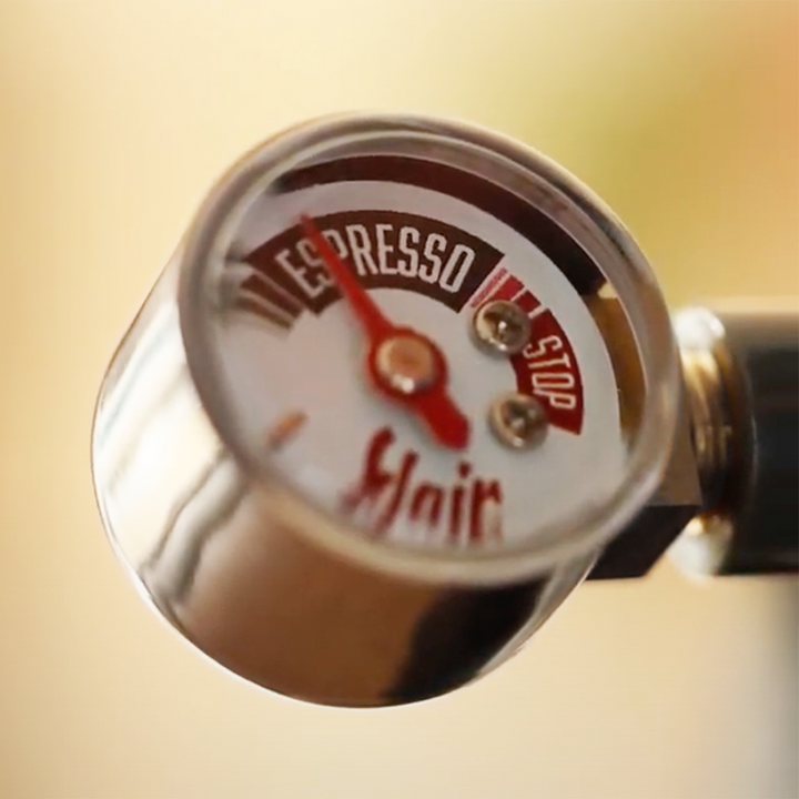 Flair NEO Flex 2024 mit integriertem Manometer – Coffee Coaching Club 2