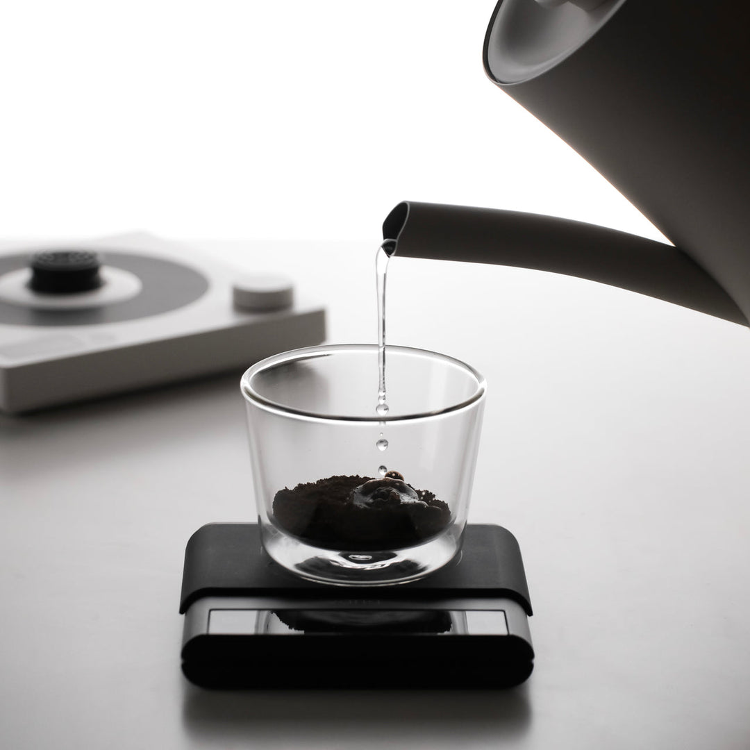 Varia Aura Bouilloire Intelligente 1.5L - Coffee Coaching Club