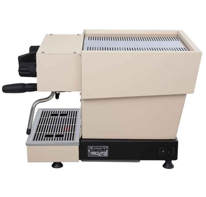 La Marzocco Linea Mini R in Cremeweiss – Seitenansicht – Coffee Coaching Club
