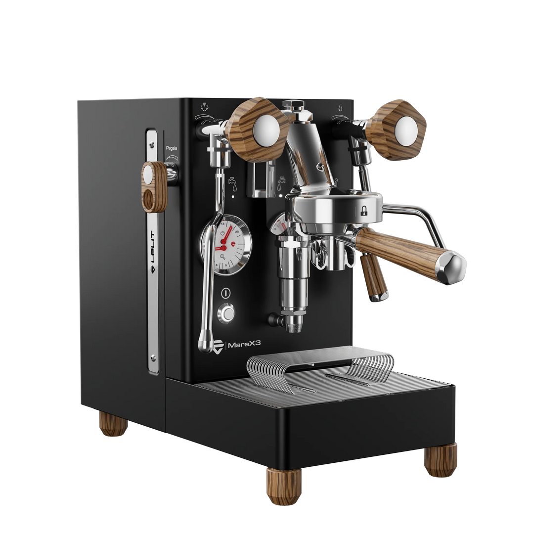 Lelit Mara X3 Schwarz Schrägansicht mit Pagaia-Hebel und Zebranoholz-Griffen - Coffee Coaching Club 6