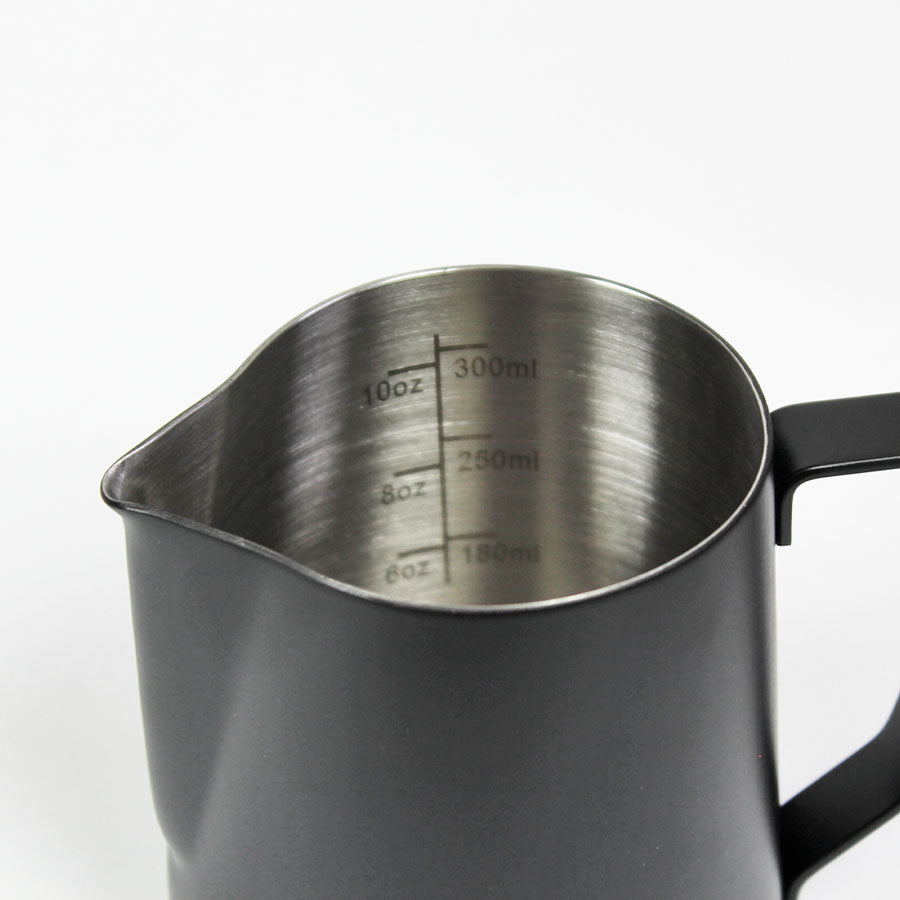 Rhino Pro Stealth Pitcher - coffee coaching club 1