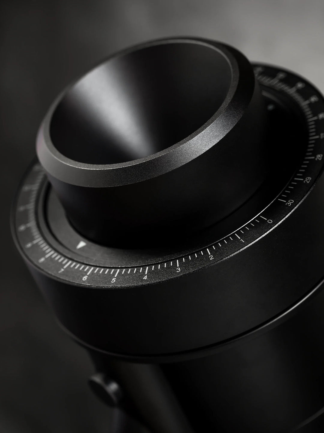 WPM ZP-1 in black with bellows and magnetic dosing cup