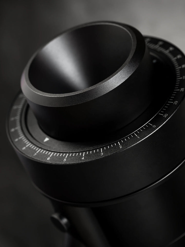 WPM ZP-1 in black with bellows and magnetic dosing cup