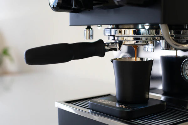 Acaia Cup avec bec verseur 120 ml, empilable – Coffee Coaching Club 6