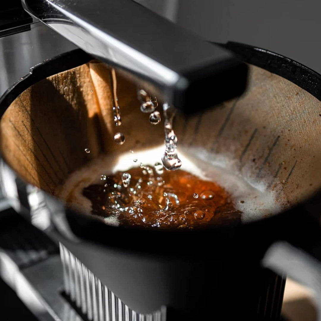 Moccamaster KBG Select filter coffee machine - Swiss version - color selection - Coffee Coaching Club