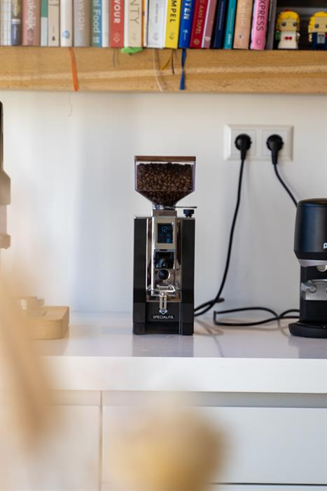 Tampa em madeira para depósito de café da Eureka Mignon Design, WENGE - Coffee Coaching Club