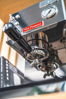 La Pavoni Casa Bar PID– Deine kompakte Siebträgermaschine für Barista-Genuss - Coffee Coaching Club GmbH