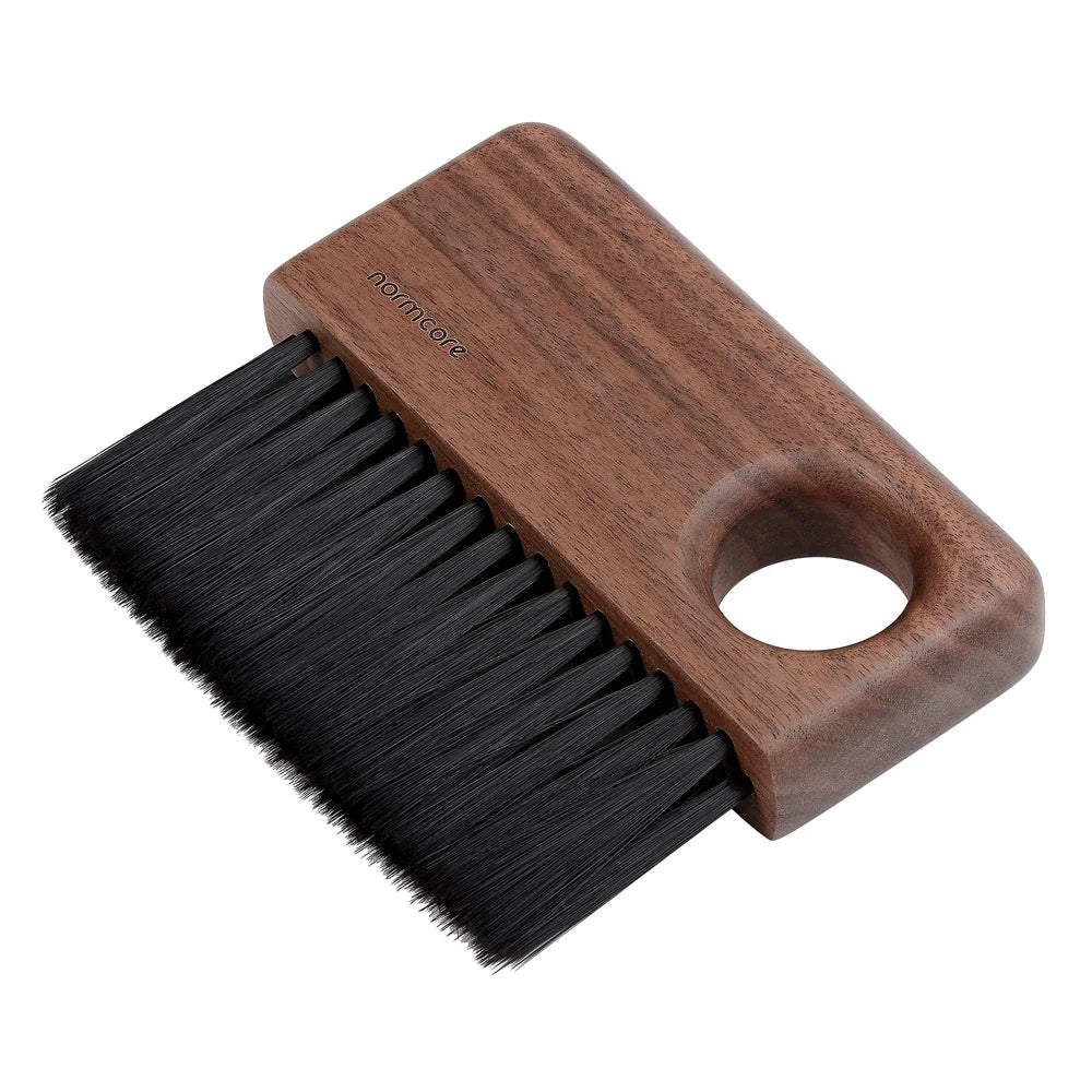 Normcore Barista Bench Cleaning Brush Walnuss – Coffee Coaching Club 1