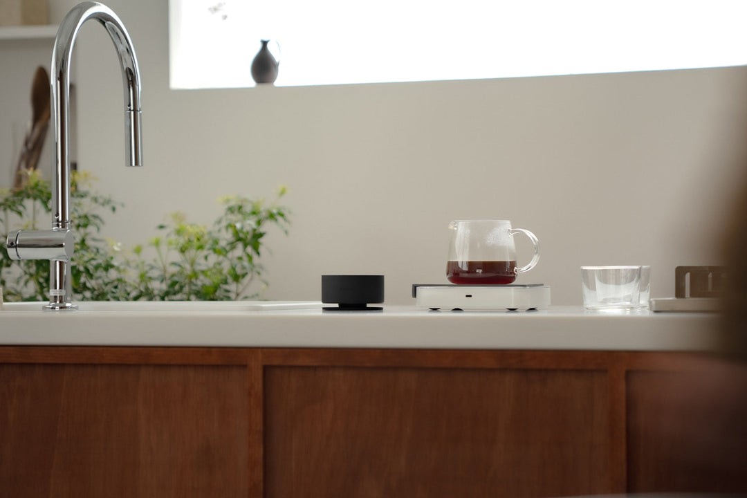 Acaia Horizon – USB-C charging port and controls - Coffee Coaching Club