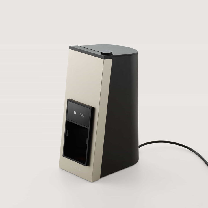 Ligre Siji Kaffeemühle mit Ligre Youn Espressomaschine in Silber Beige – Lifestyle-Pairing – Coffee Coaching Club
